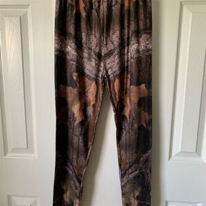 KYKU Women's Camouflage Leggings Size M Elastic Waistband‎ Casual
